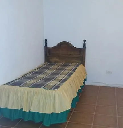 2 Abades Bajo La Listada